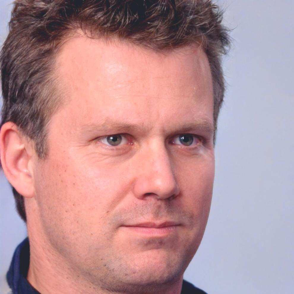 Ritratto professionale di Lenz Colombo